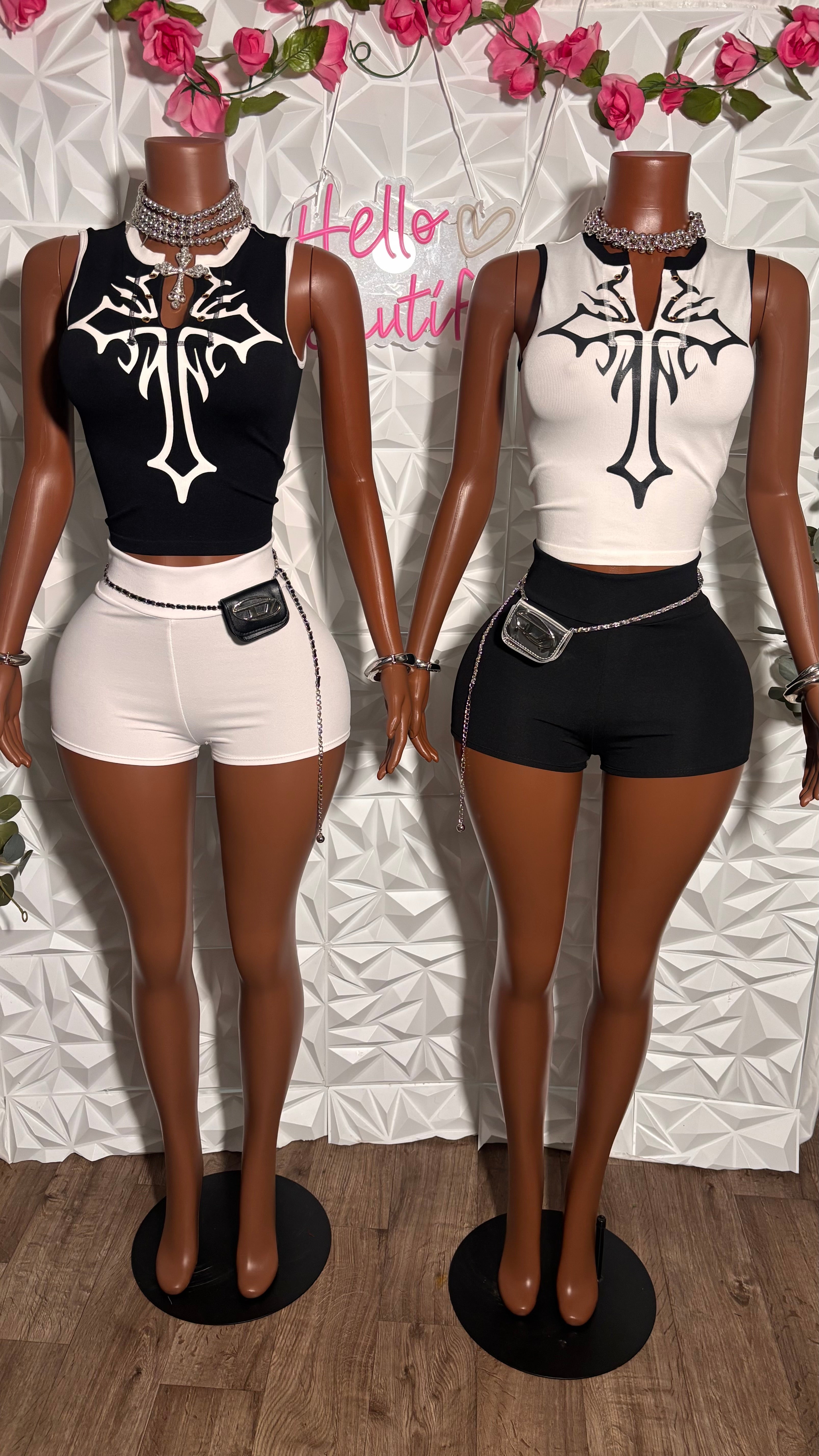 Cross crop top (Black)