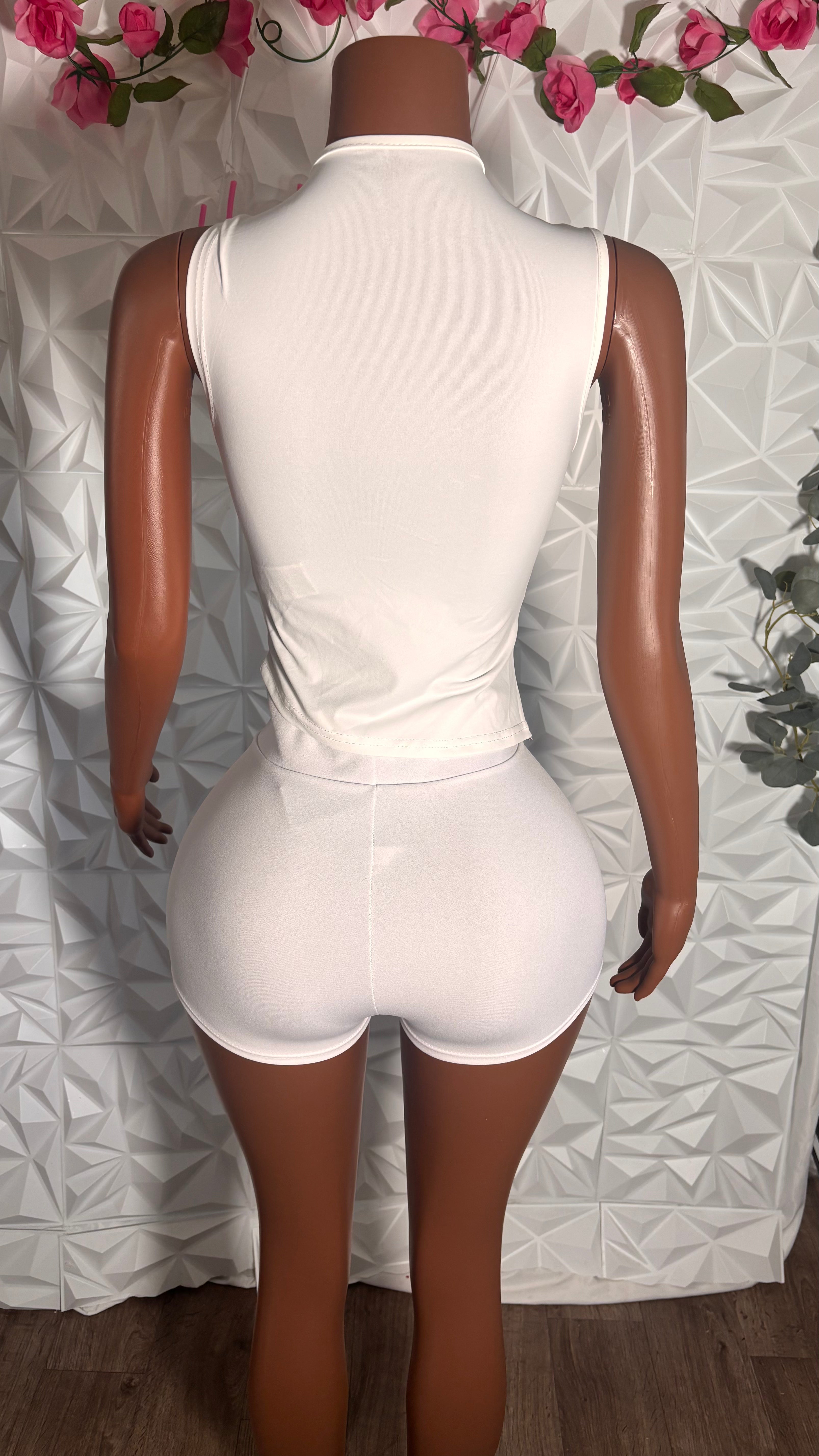 Classy short set(white)