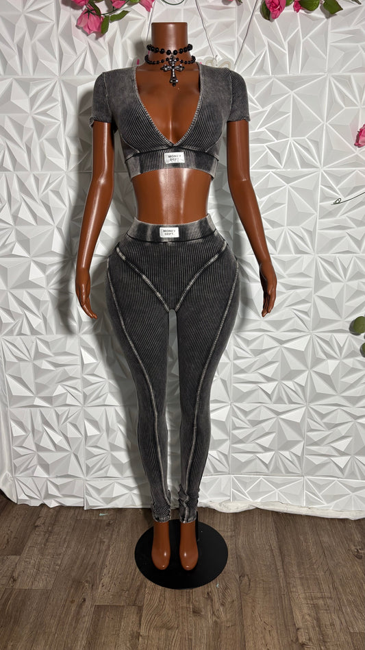 Mineral crop legging set (black)