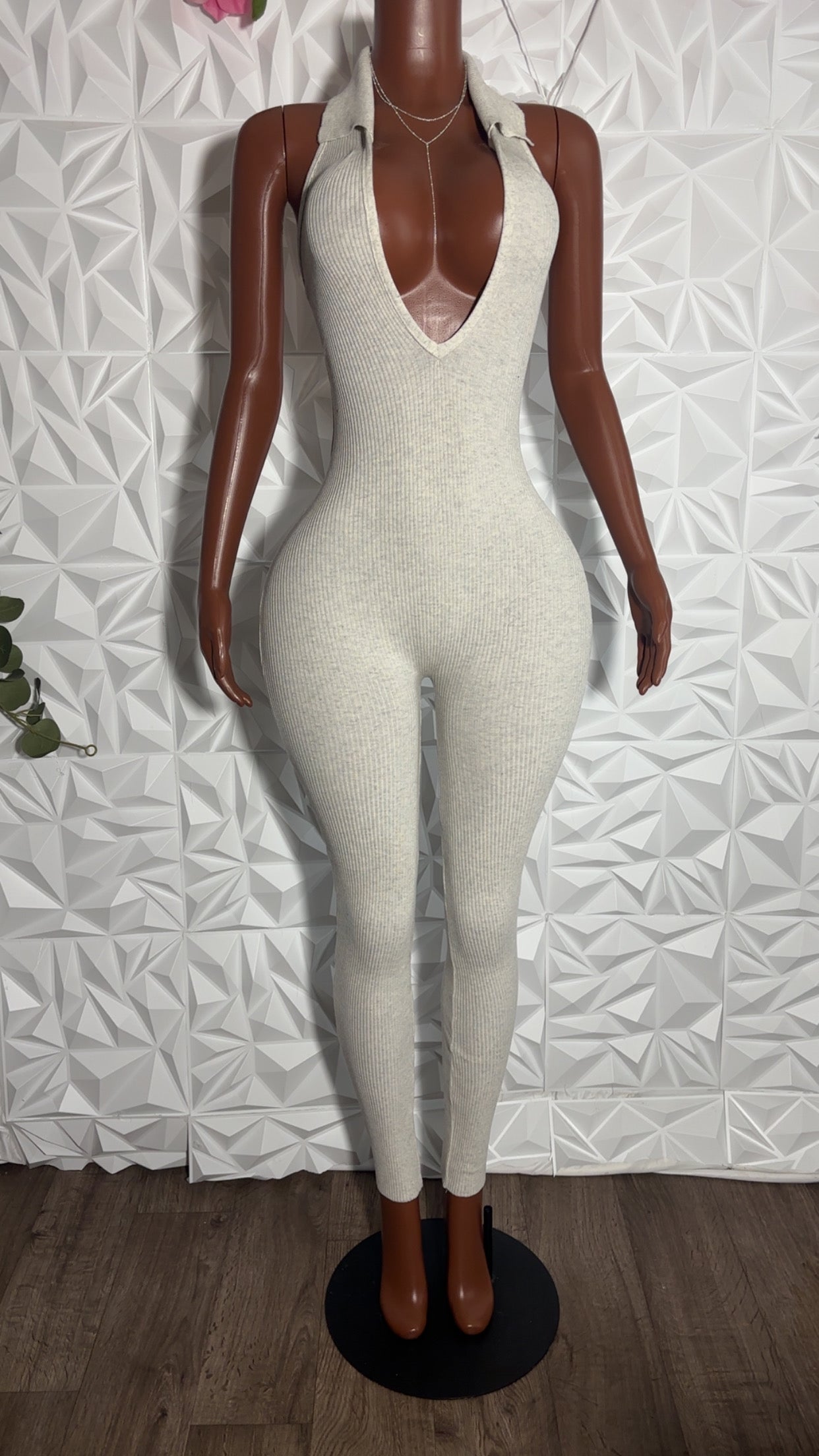 Halter jumpsuit (Oatmeal)