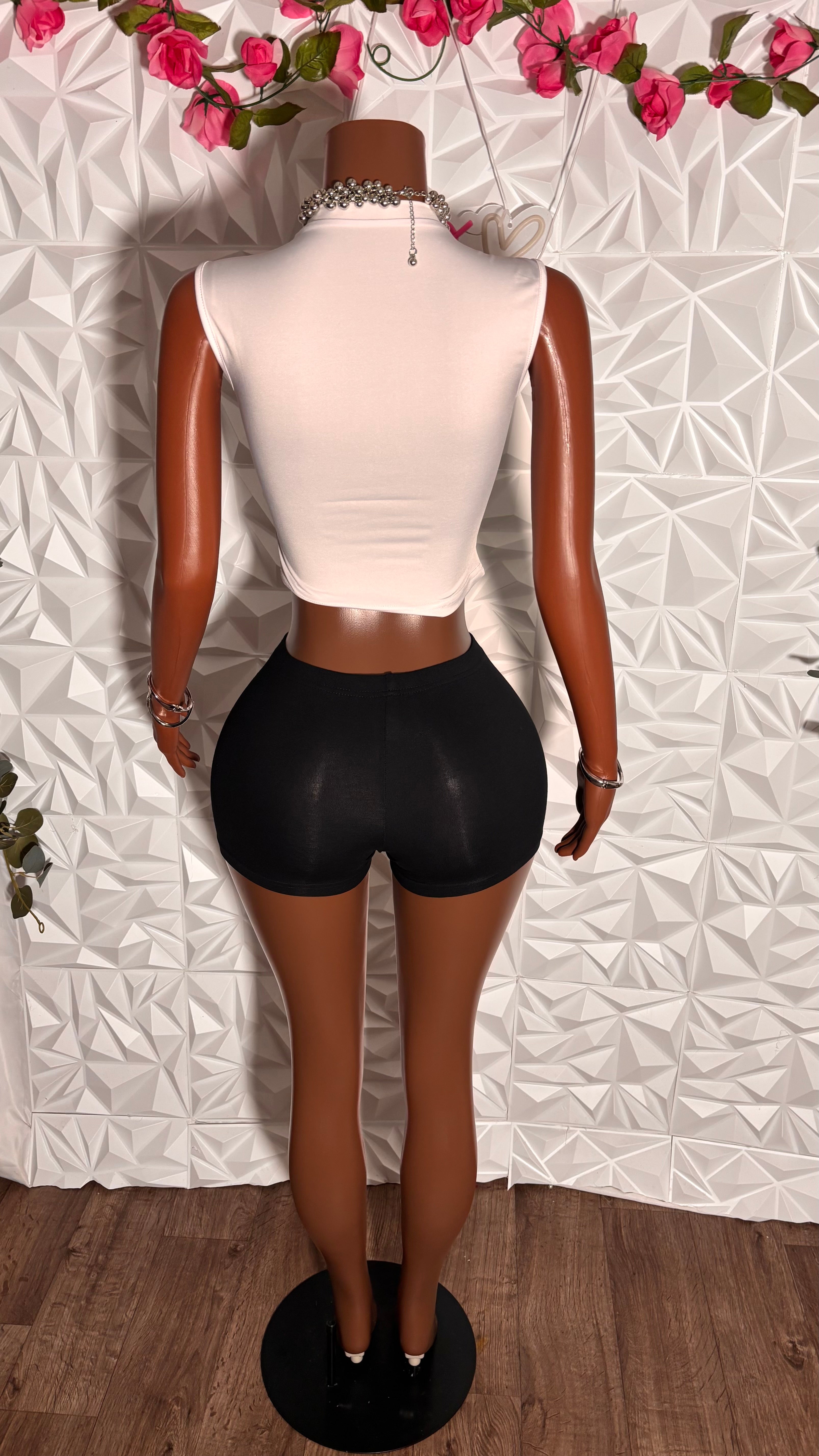 Adore set (Black and white)